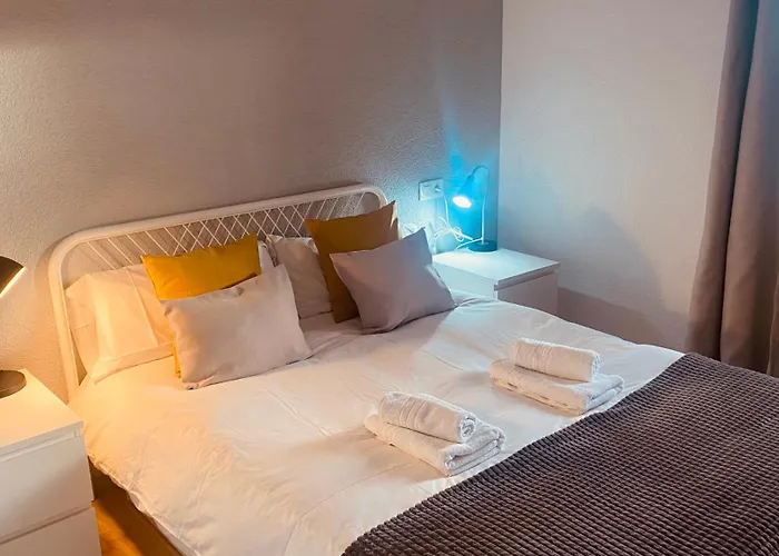 Plaza Andalucia Apartment -A 10Min Caminando Del Puente Romano